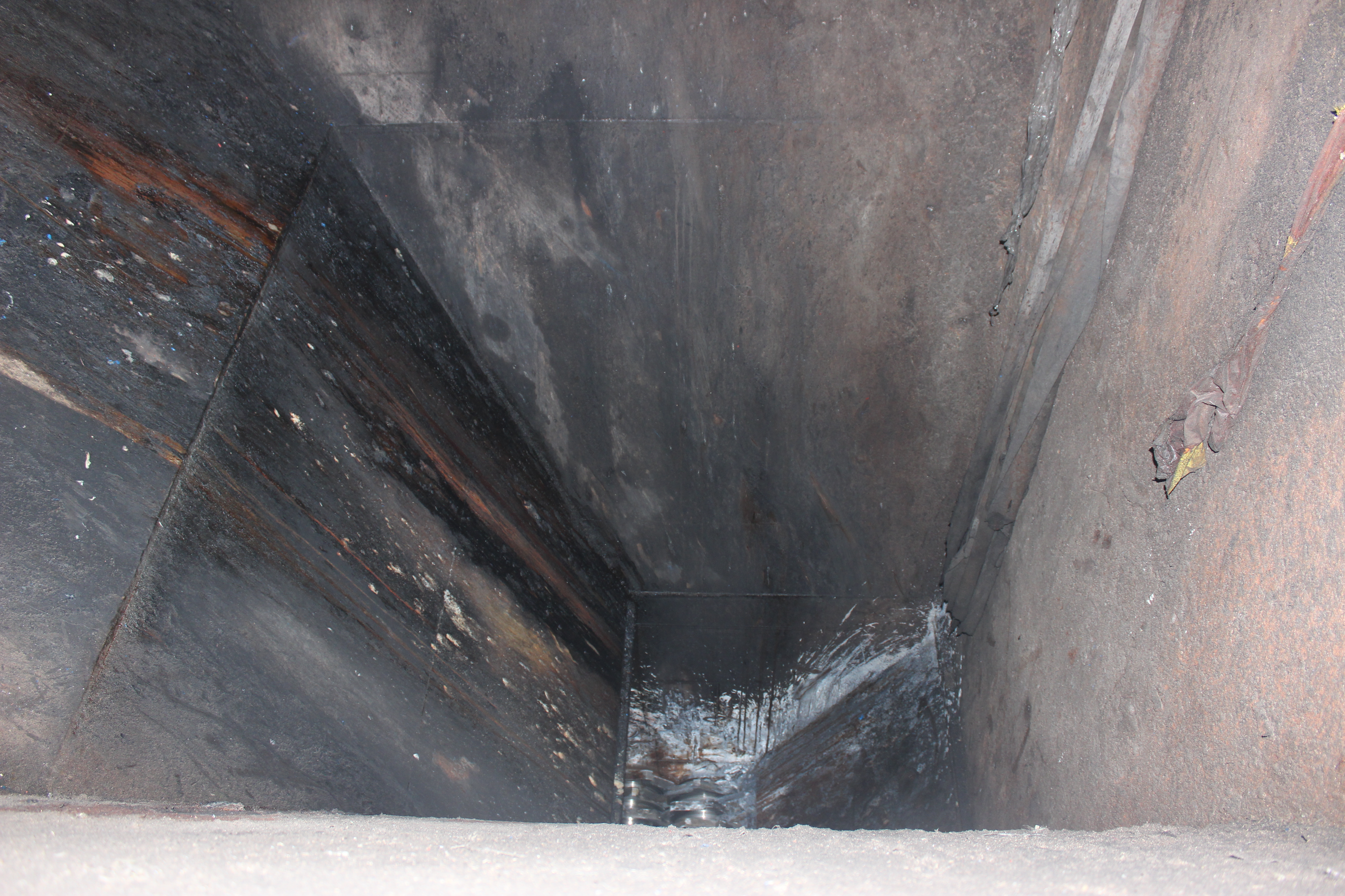 破碎機(jī)進(jìn)料口